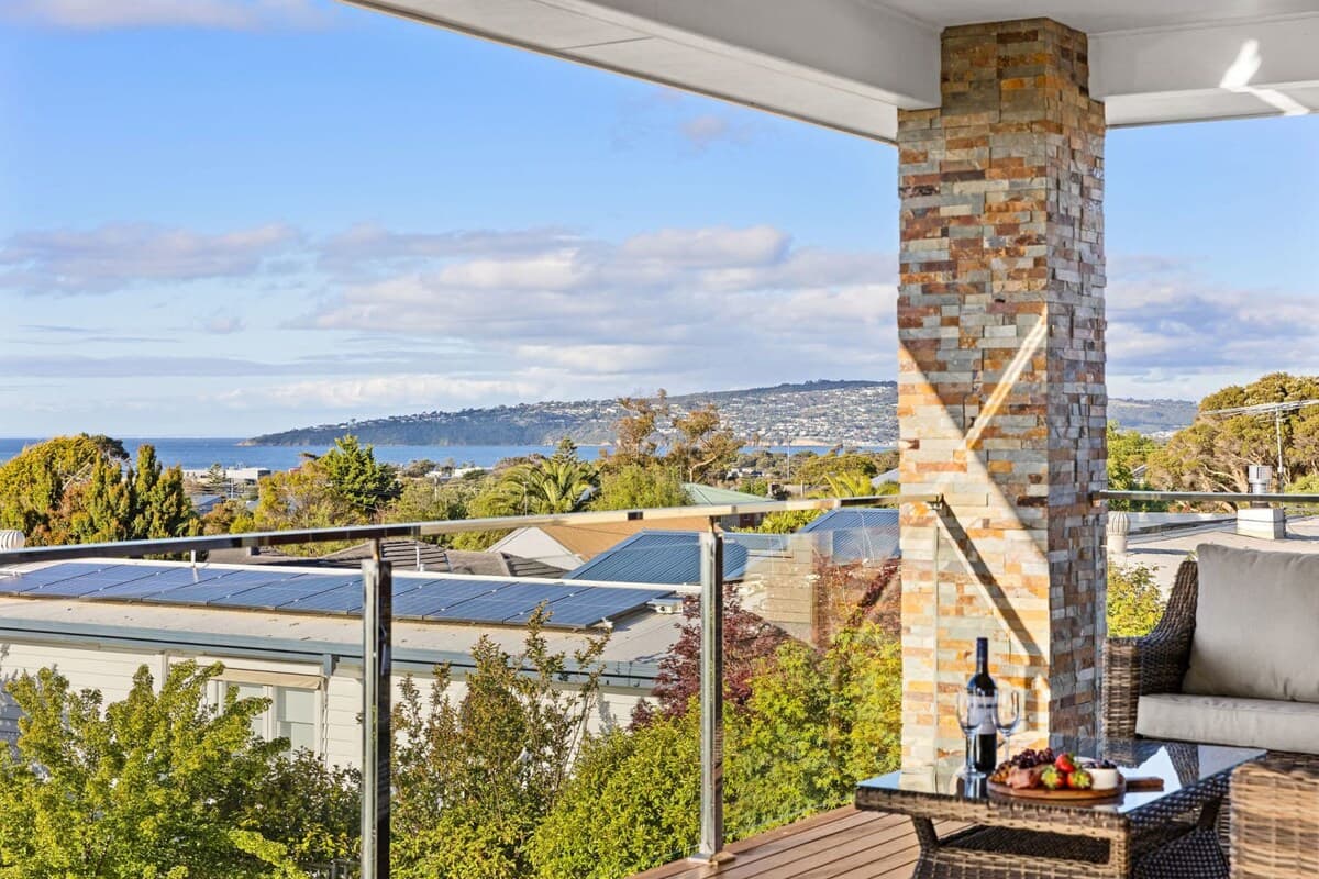 Sunset on James | Bay Views & Walk to Everything in Dromana, Victoria - Holiday rental photo 1